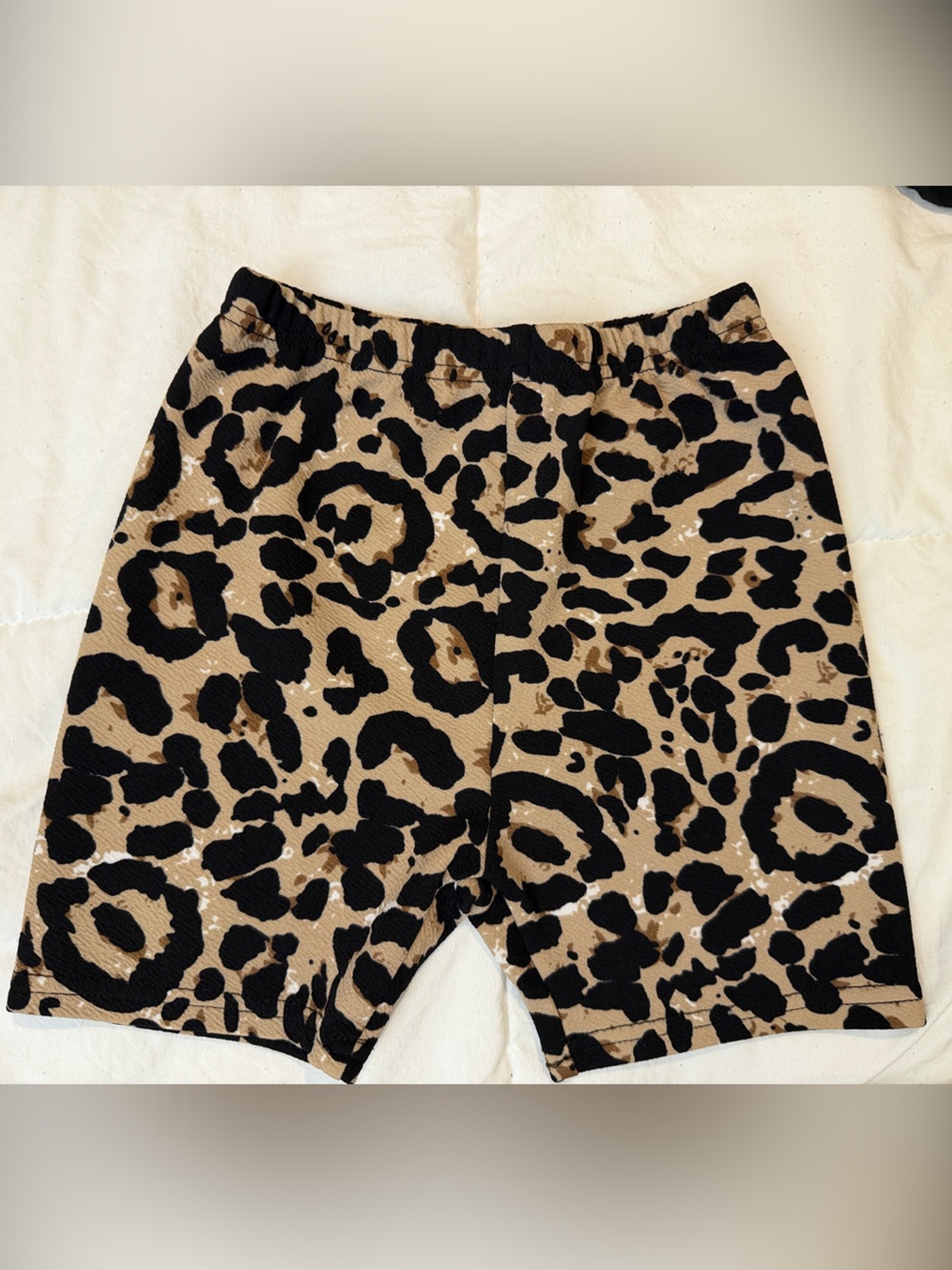 SHEIN Leopard Print Girls' Elastic Waist Shorts - Tan & Black